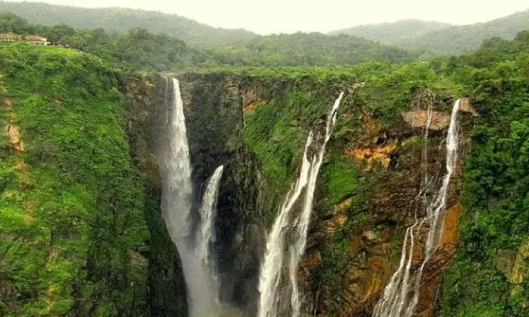 manikyadhara-falls
