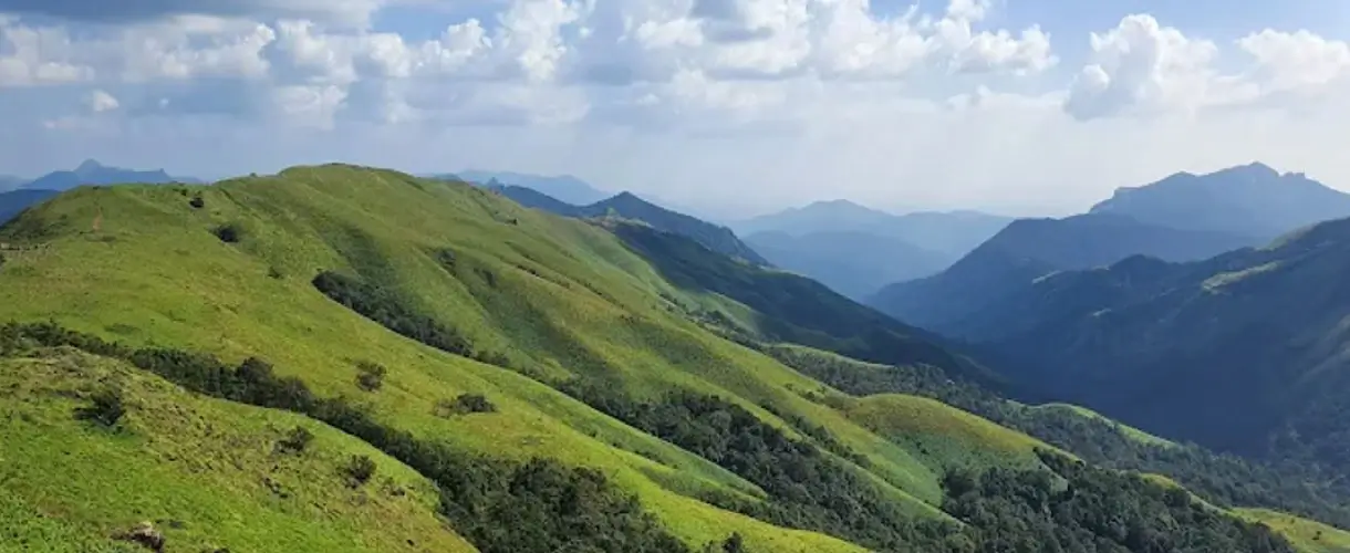 tourist attractions in Chikmagalur near Devaramane viewpoint